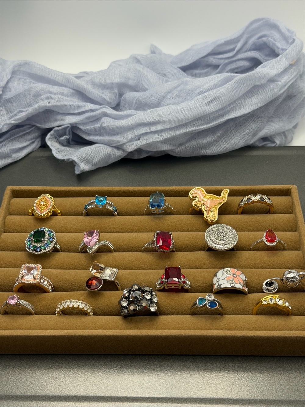 Twenty rings Ready to Wear size 7 to 10